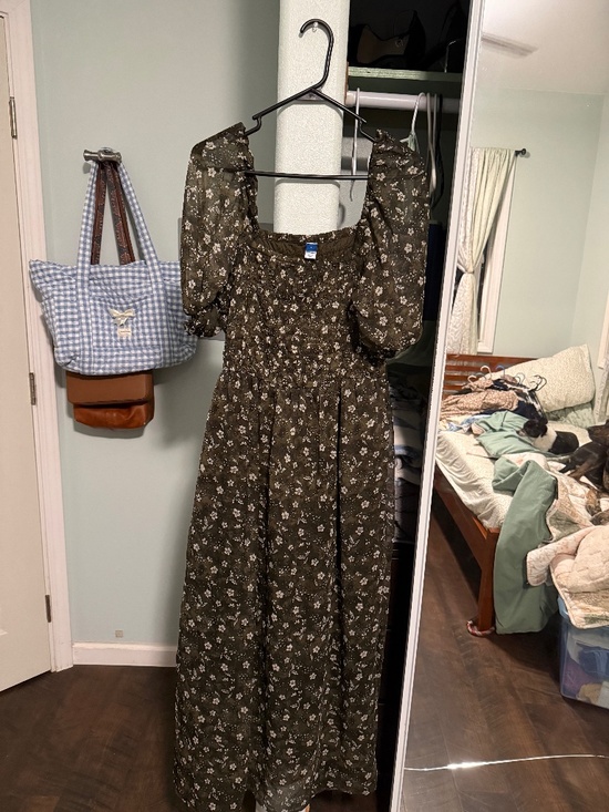 Old Navy Dresses & Skirts - green dress